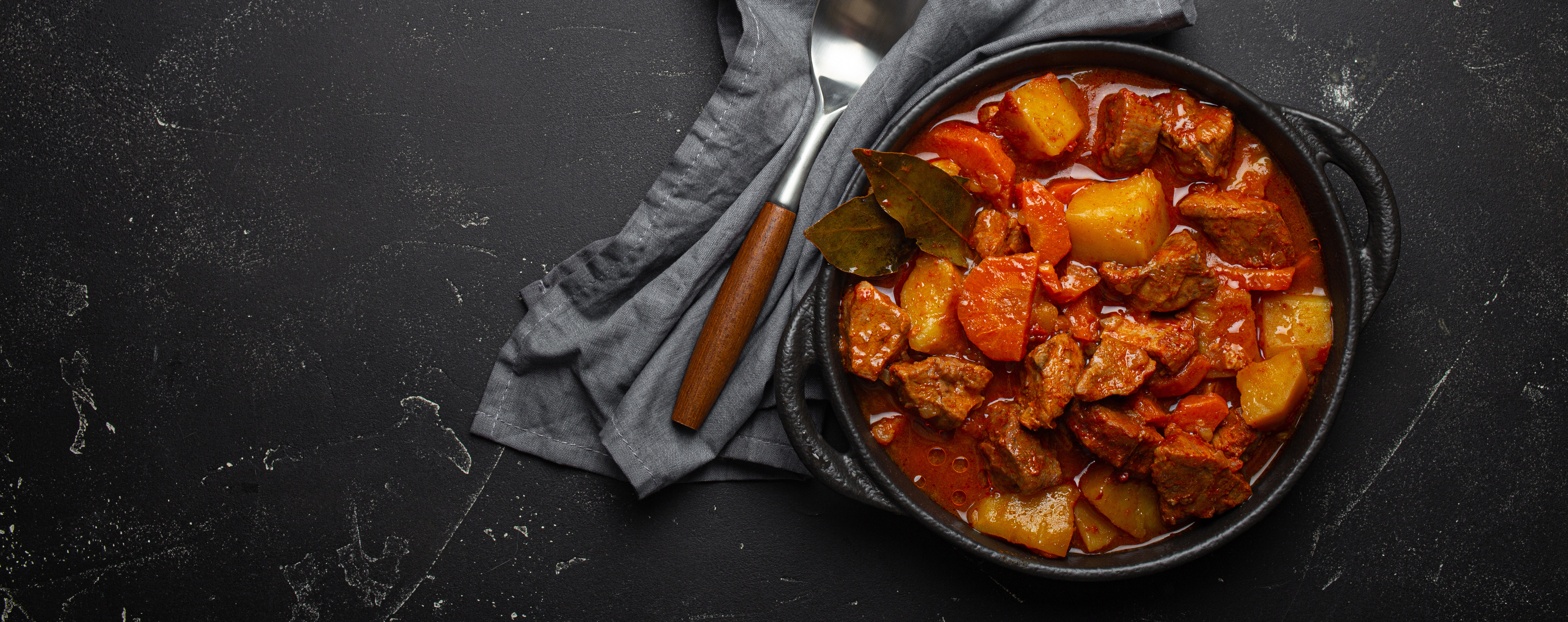 AdobeStock_560539996_Gulasch AdobeStock_560539996_Gulasch