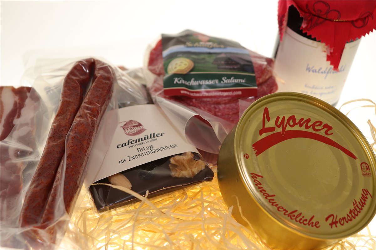 Picknick Offenburg - mit Waldfrucht Marmelade, Schinken, Salami
